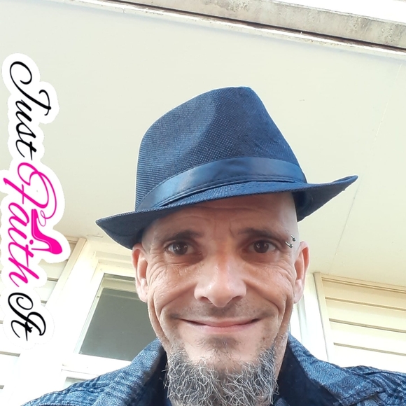 Meet your Posher, Jeremie - Picture 1 of 1